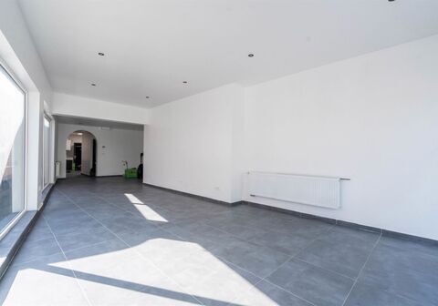 Commercieel gelijkvloers te huur in Mechelen