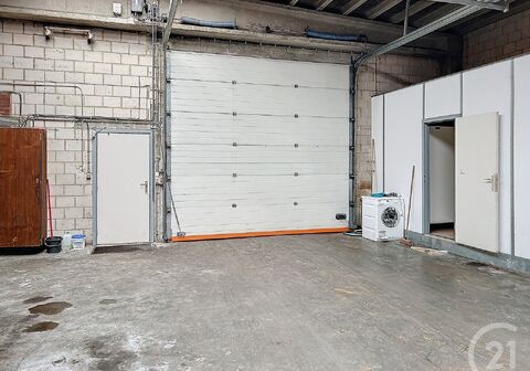 Gebouw voor gemengd gebruik te koop in Heist-op-den-Berg