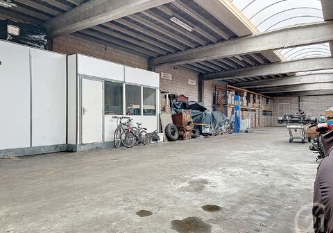 Gebouw voor gemengd gebruik te koop in Heist-op-den-Berg