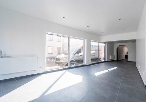 Gebouw voor gemengd gebruik te koop in Mechelen