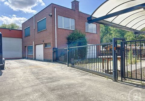 Opbrengsteigendom - Gemengd gebruik residentieel te koop in Heist-op-den-Berg