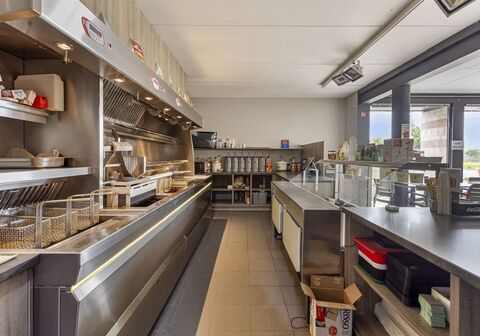 Opbrengsteigendom - Gemengd gebruik residentieel te koop in Heist-op-den-Berg