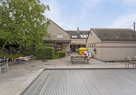 Opbrengsteigendom - Gemengd gebruik residentieel te koop in Heist-op-den-Berg