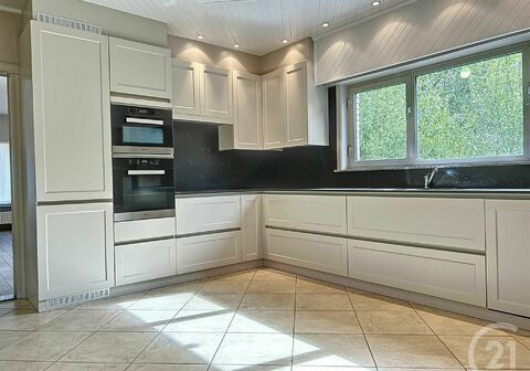 Opbrengsteigendom - Gemengd gebruik residentieel te koop in HEIST-OP-DEN-BERG