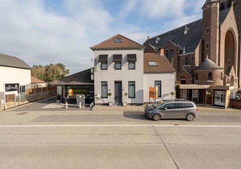 Opbrengsteigendom - Gemengd gebruik residentieel te koop in Heist-op-den-Berg Schriek