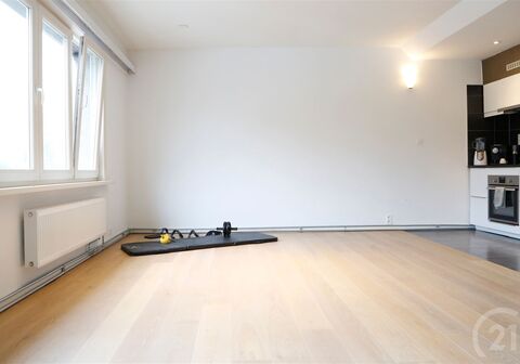 Opbrengsteigendom te koop in Mortsel