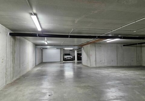 Staanplaats - binnen te koop in Haacht