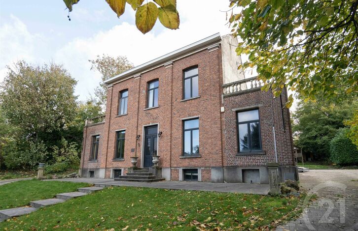 Herenhuis te koop in Machelen