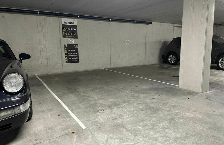 Staanplaats - binnen te koop in Haacht